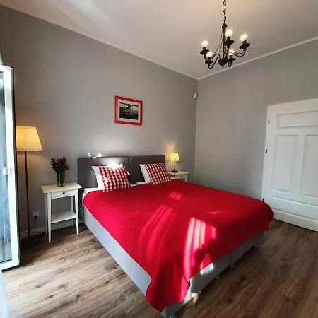 Apartment Pokoje Przy Molo - Krolowej Jadwigi 6